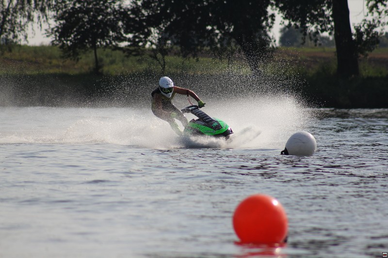 img00098.jpg