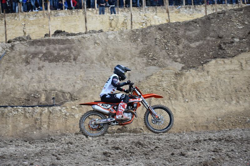 img00025.jpg
