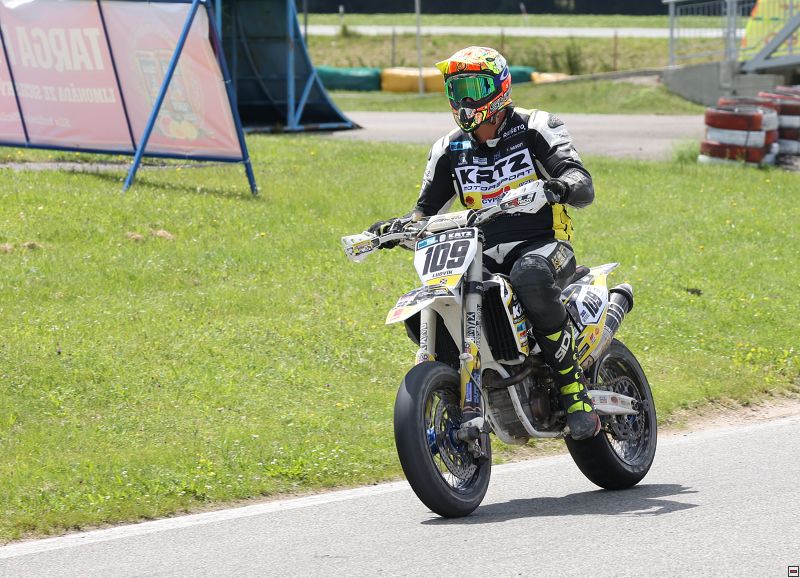 img_supermoto_0095.jpg