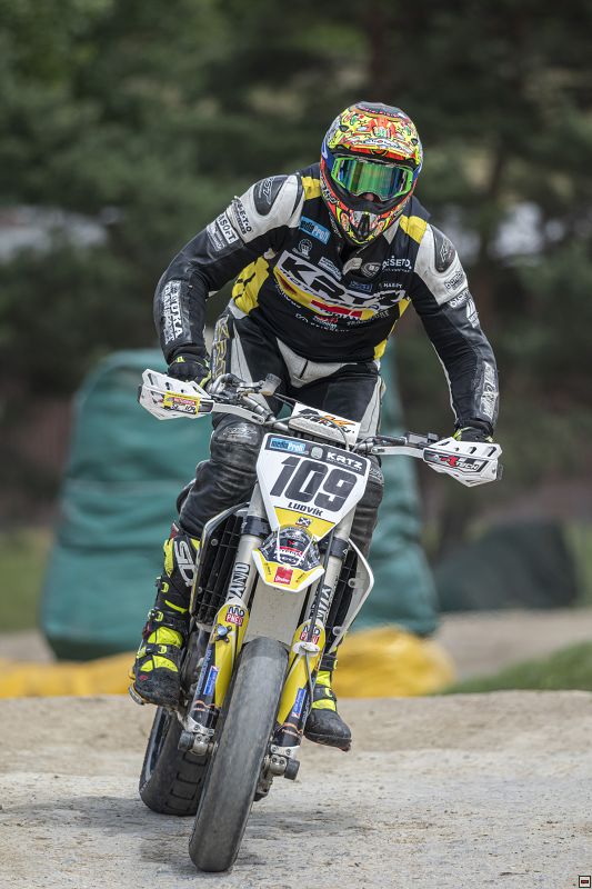 img_supermoto_0152.jpg
